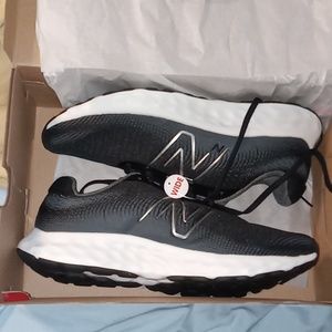 New balance men's running shoes